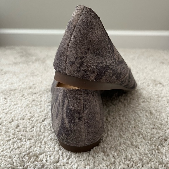 Lucky Brand Alba Flat Grey/Black Snakeskin Leather Suede Women’s Size 8.5M - Picture 5 of 6